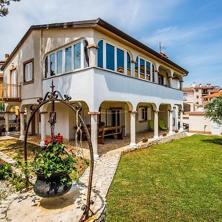 Apartment Carolina Liznjan Bagian luar foto