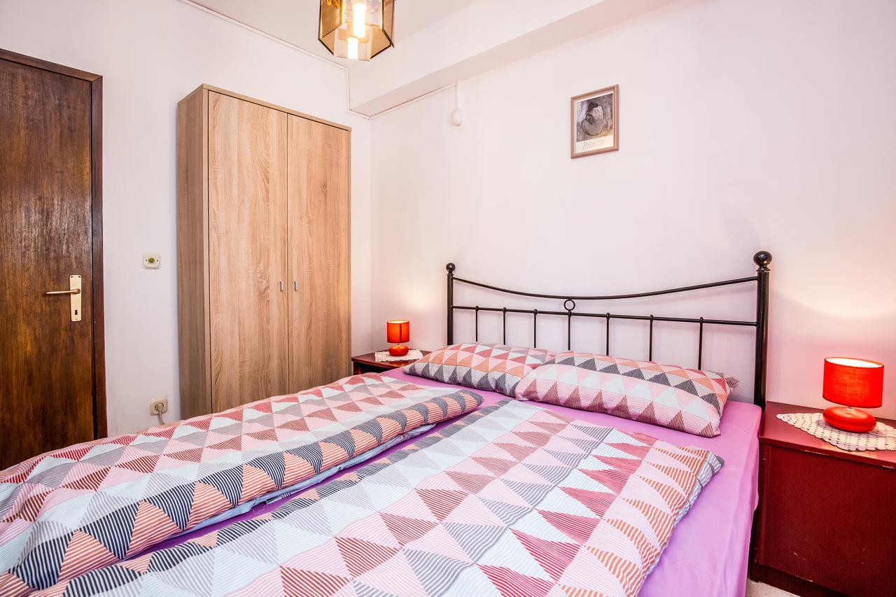 Apartment Carolina Liznjan Bagian luar foto