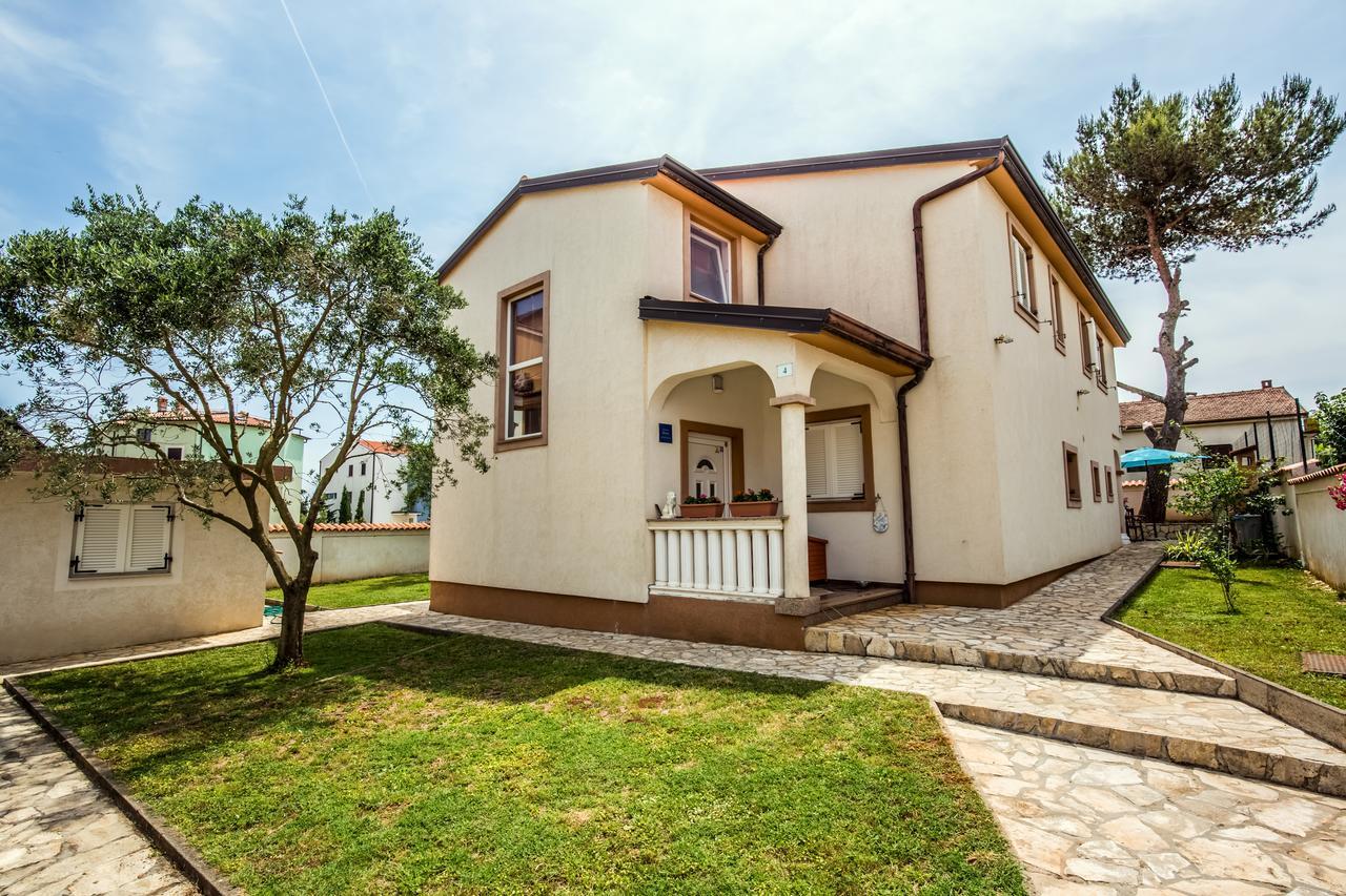 Apartment Carolina Liznjan Bagian luar foto